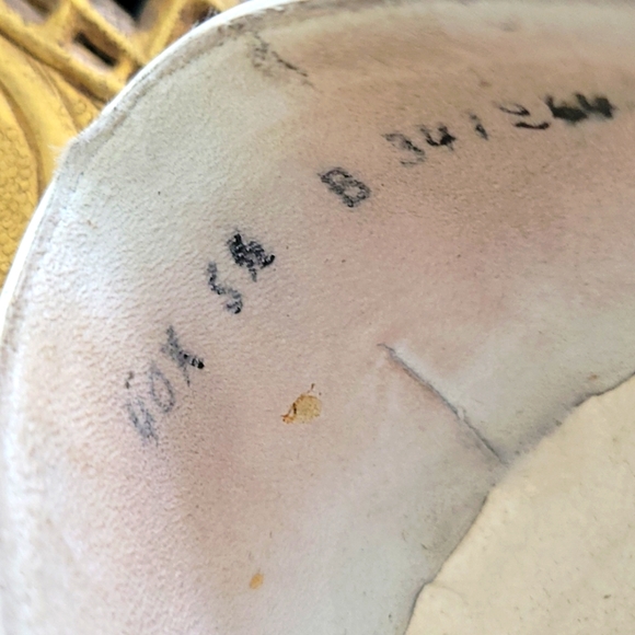 RARE CHARLES JORDAN PARIS VINTAGE HEELS - Picture 7 of 7